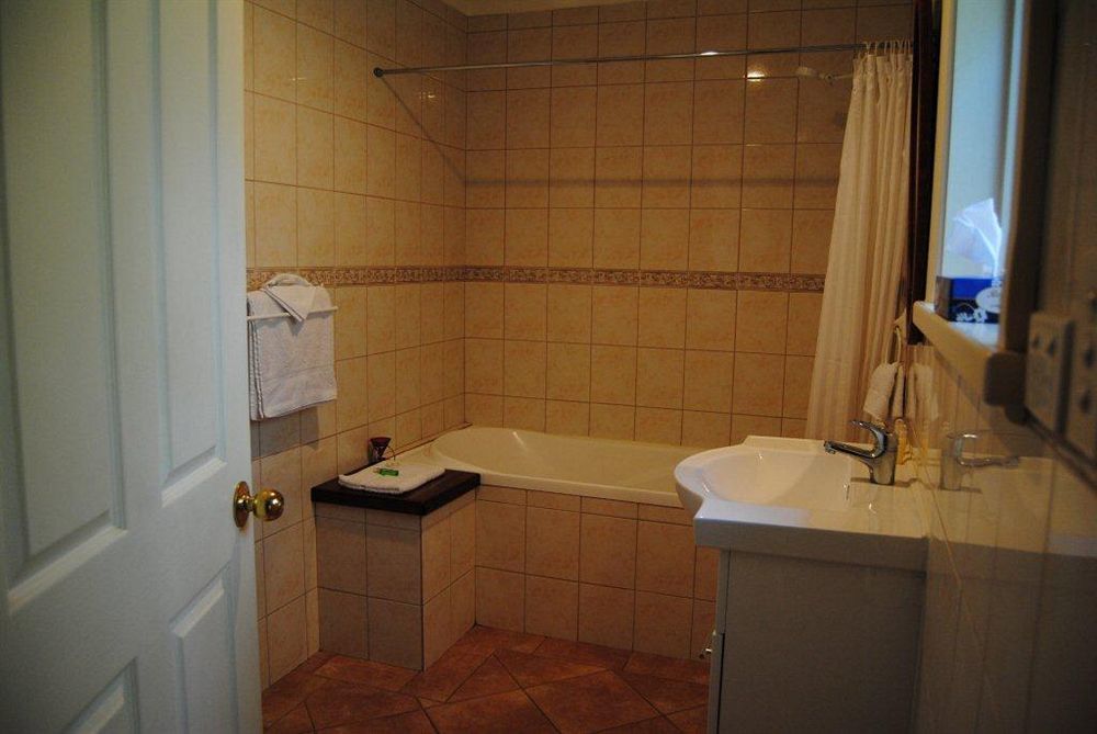 Clarendon Chalets เมาท์แกมเบีย ภายนอก รูปภาพ